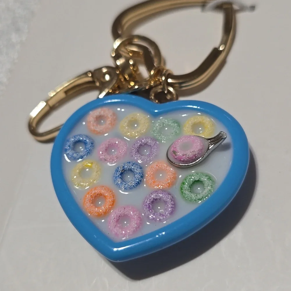🧚♀️Betsey Johnson BROKEN Viral Back To School Cereal Bowl Heart Keychain